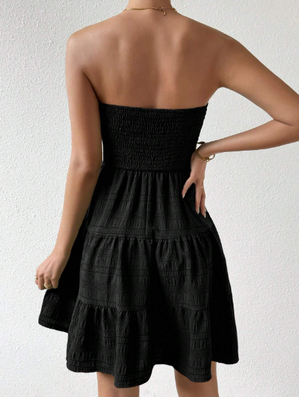 SHEIN LUNE Solid Color Ruffles Hem Strapless Dress