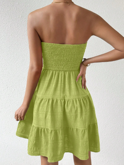 SHEIN LUNE Solid Color Ruffles Hem Strapless Dress