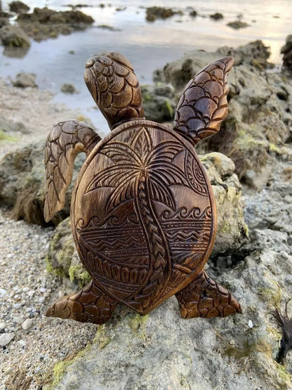 Hawaiian Turtle Woodcarving