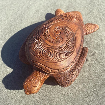 Hawaiian Turtle Woodcarving