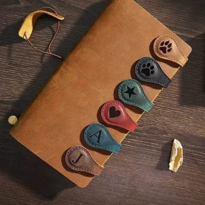 TimelessMark - Personalized Magnetic Leather Bookmark - Red