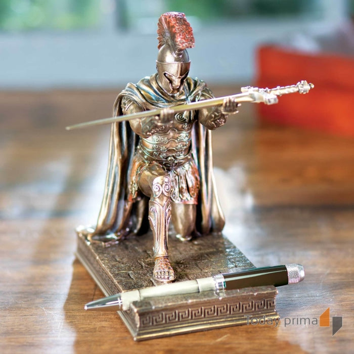 Roman commander statue desk decoration pen holder